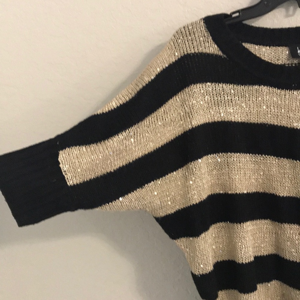 Sweater - Picture 2 of 3